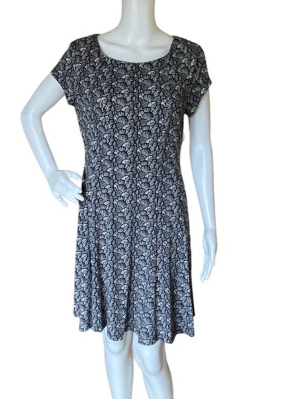 Connected Apparel Leaf Print Skater Dress Size 8